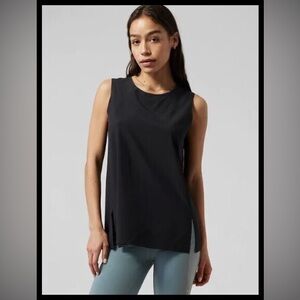 ATHLETA ZEPHYR REFIED TANK SIZE MEDIUM BLACK